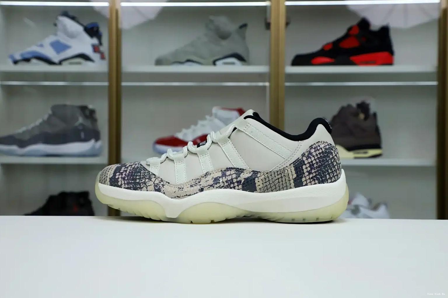 JORDAN LIGHT AIR BONE SNAKESKIN Kimikick LOW 11 0412